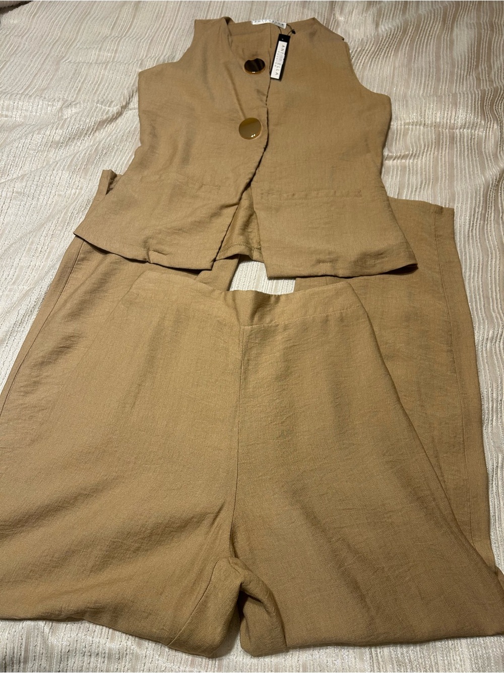 Trendy boutique Sleeveless Two-Piece Set in Camel/Tan